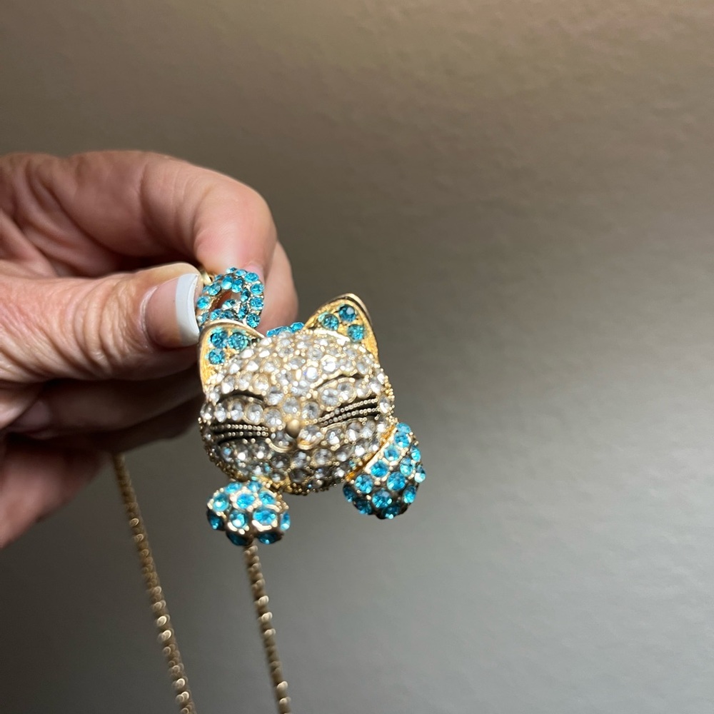 Betsey Johnson Gold and Blue Rhinestone Cat Necklace - Picture 5 of 5